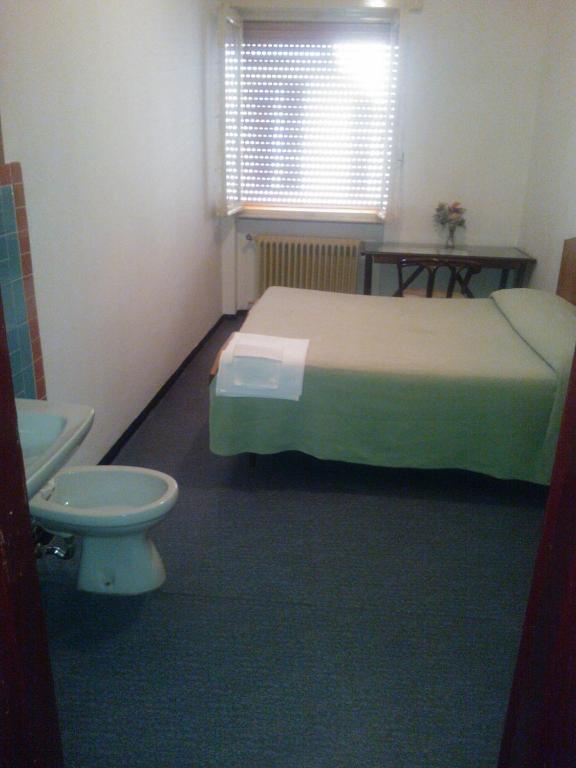 Albergo Vecchia Menaggio Room photo